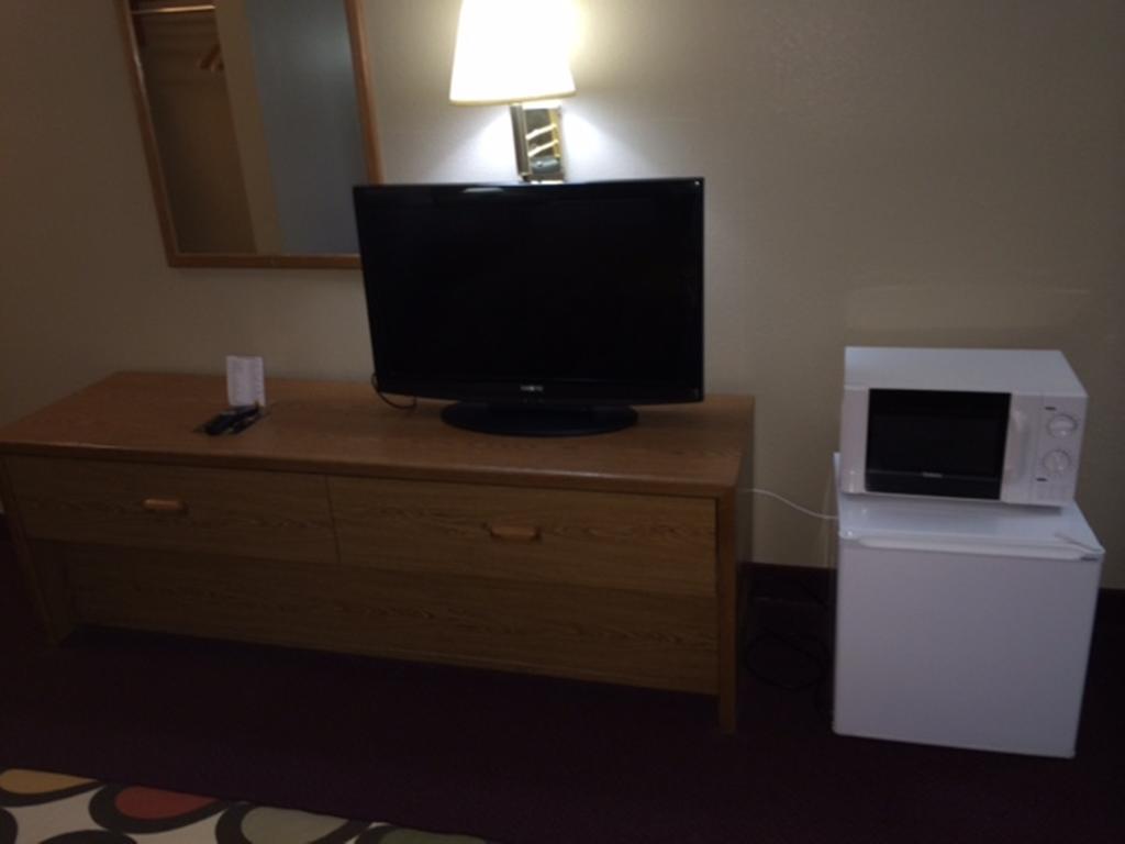 Super 8 by Wyndham Beresford Hotell Rom bilde